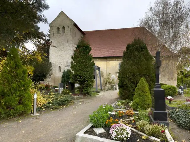 Wörmlitzer Kirche St. Petrus – Foto 1 von 15